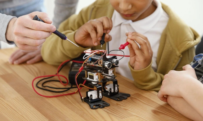 programas educativos de robótica y tecnología para estudiantes